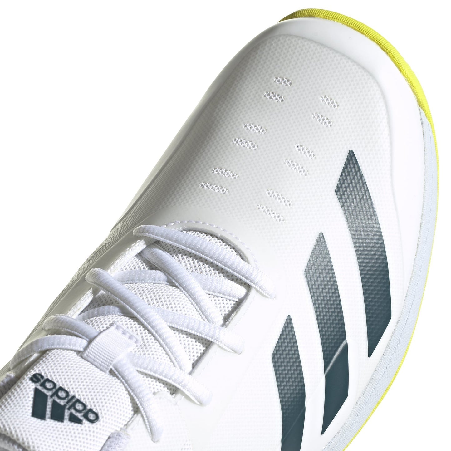 ADIDAS 22 Yards Full Spike II Cricket Shoes