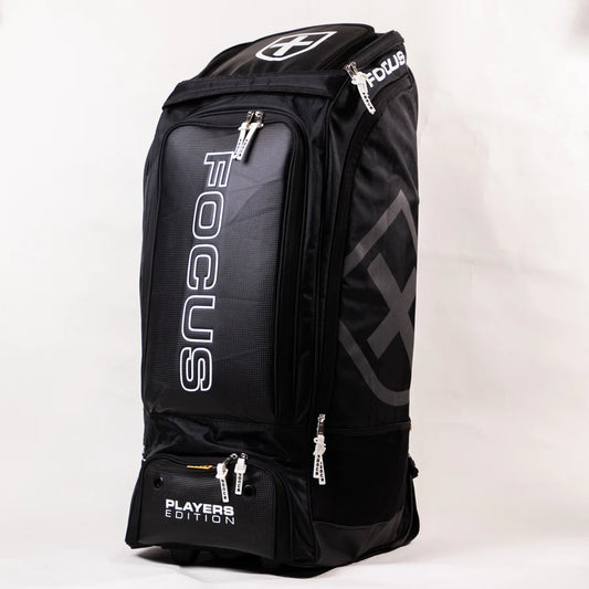 Focus PLAYERS EDITION Wheelie Duffle Bag